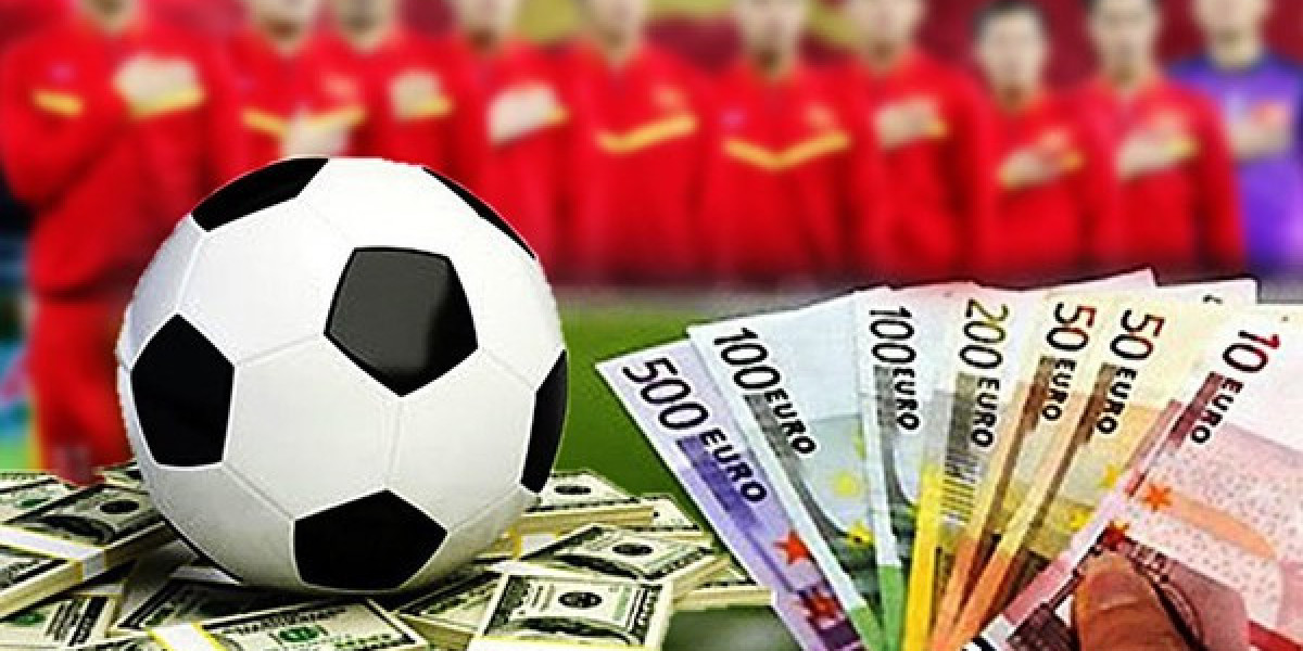 Mastering Football Betting: Comprehensive Strategies for Consistent Wins by Novice Bettors