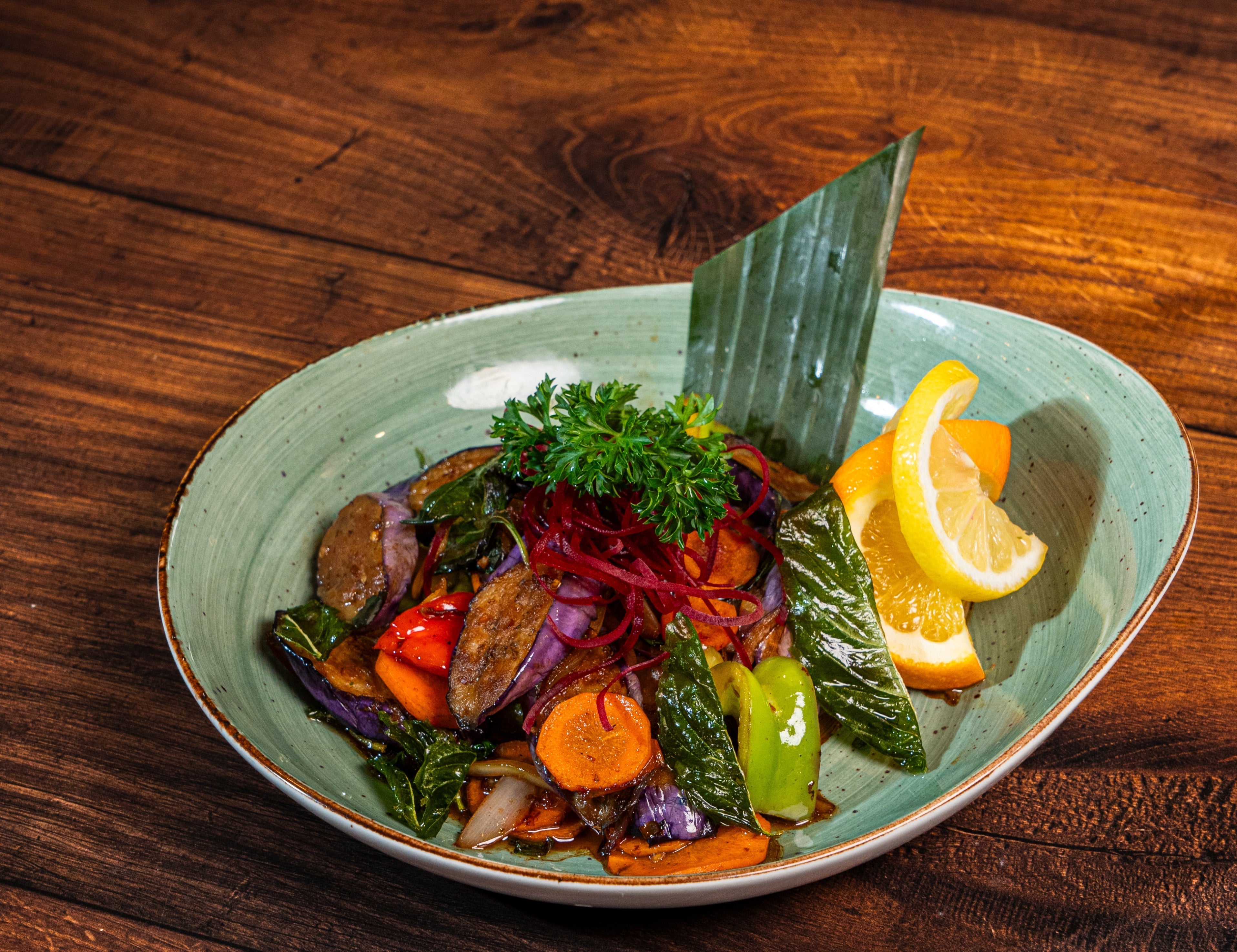 Thai Food Near Me & Thai Food Toronto | Thai Room College